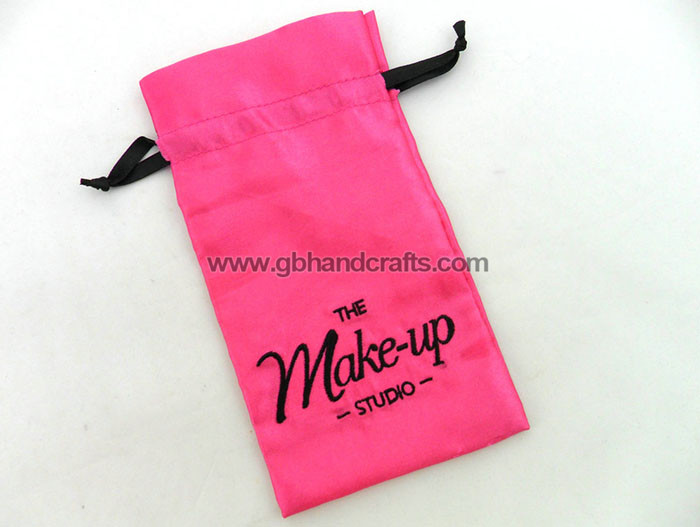 1650 - satin  gift pouch 