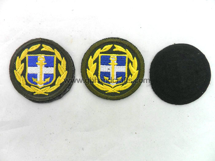 1818 - embroidery velcro backing patch