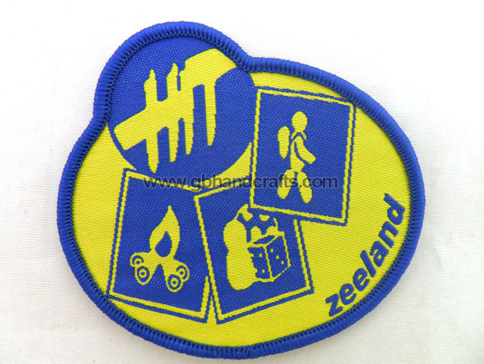 1832 - woven patch