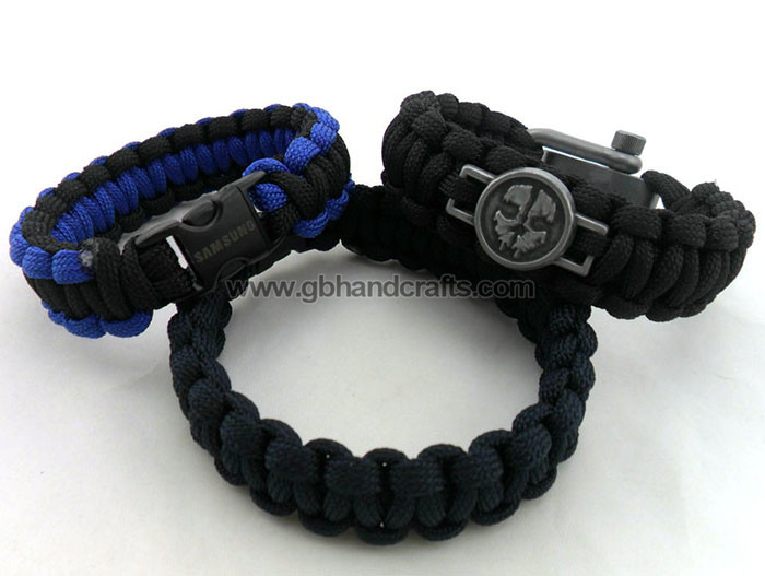 2084 - paracord braided bracelet